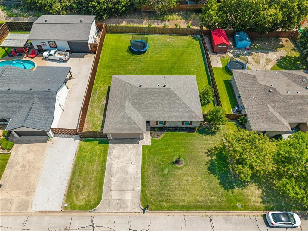 7220 Windhaven Road Property Photo 3