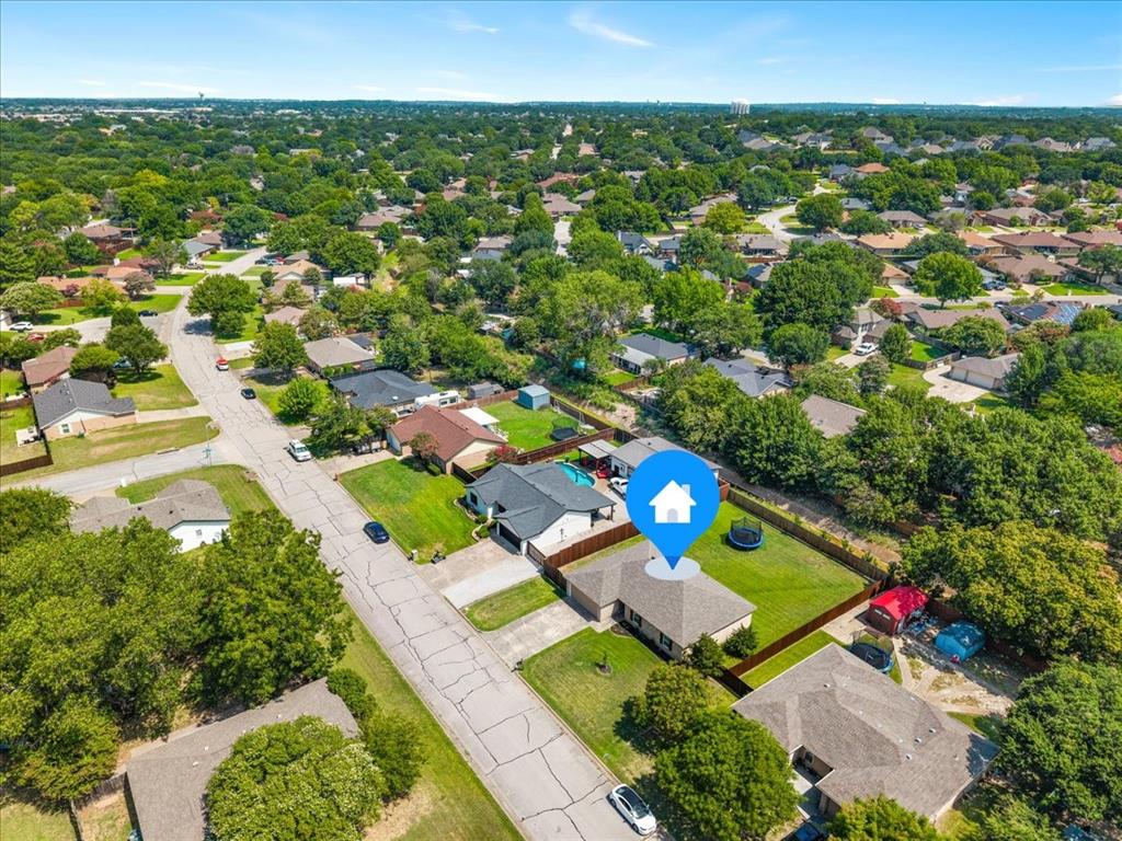 7220 Windhaven Road Property Photo 4