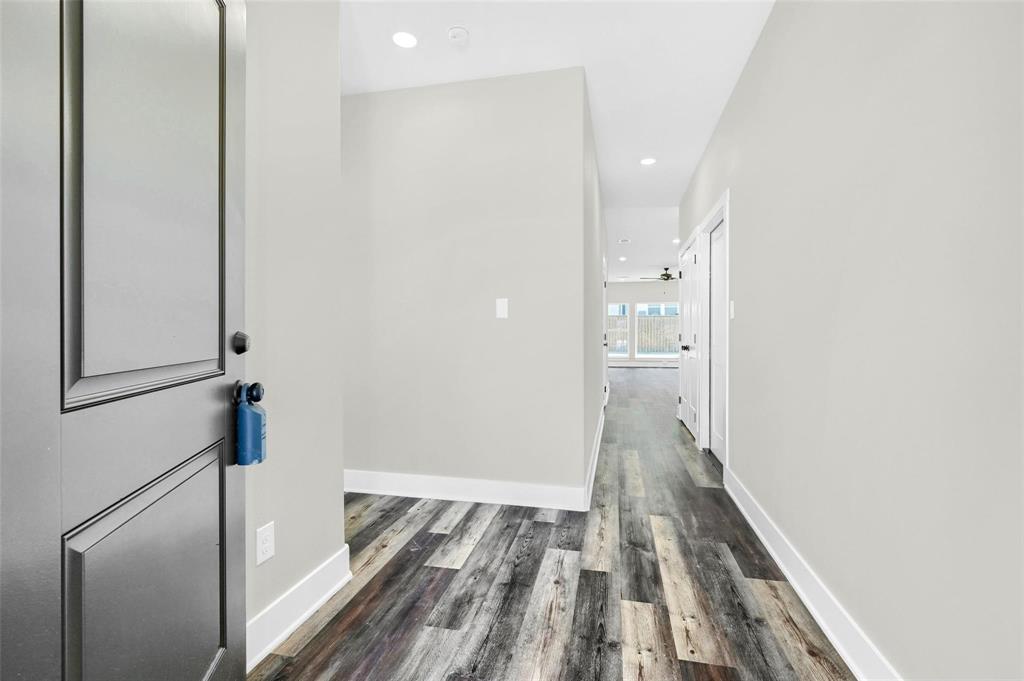 1807 Boxwood Drive Property Photo 2