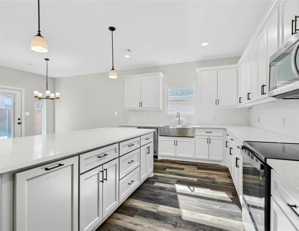 1807 Boxwood Drive Property Photo 8