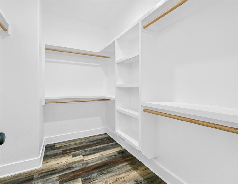 1807 Boxwood Drive Property Photo 14