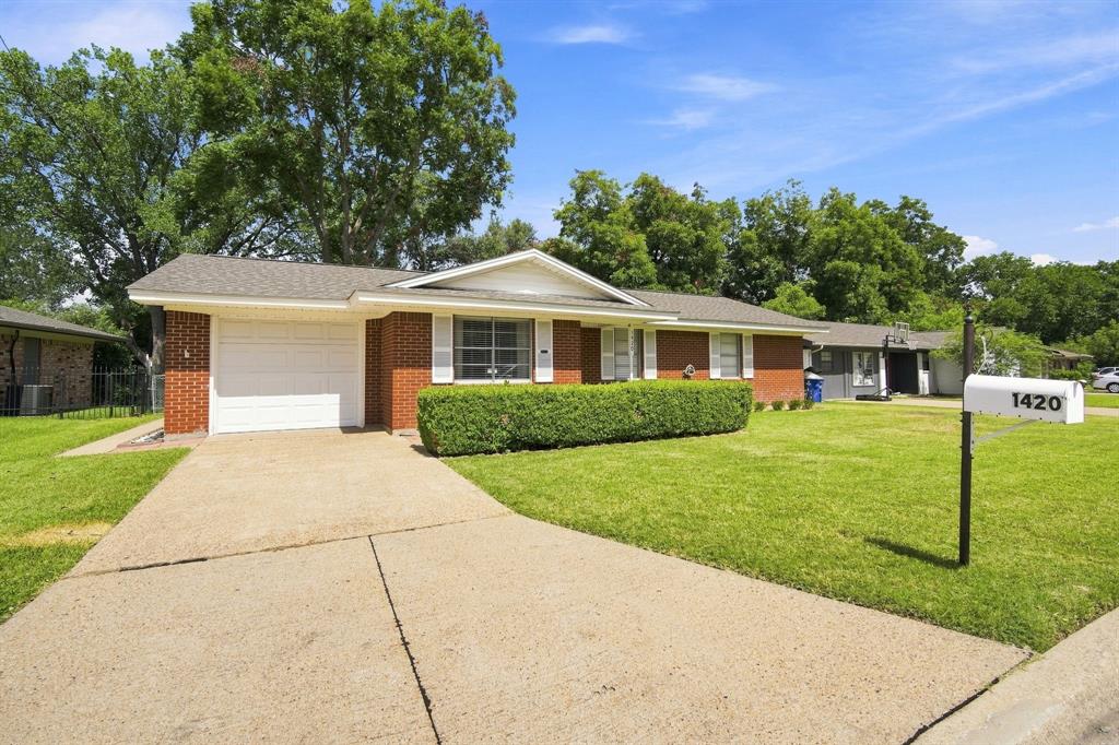 1420 Austin Drive Property Photo 5