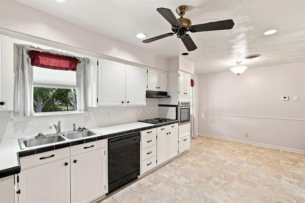 1420 Austin Drive Property Photo 6