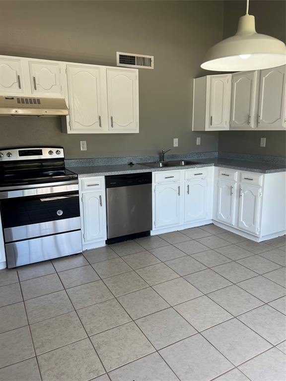 2101 Pennington Drive Property Photo 7