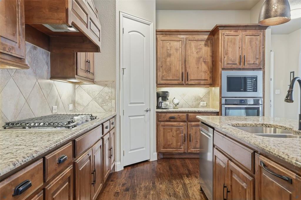 4908 Brookside Drive Property Photo 13