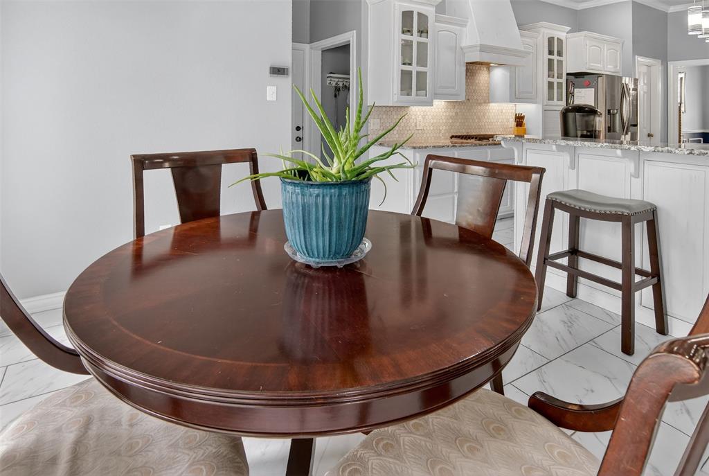 1202 Forest Park Drive Property Photo 12