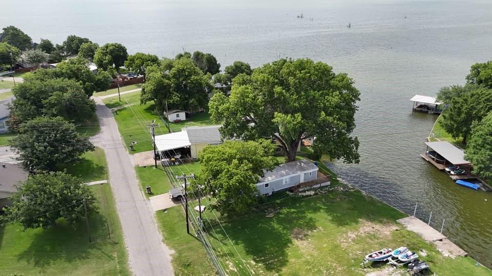 3903 Montgomery Drive Property Photo 1