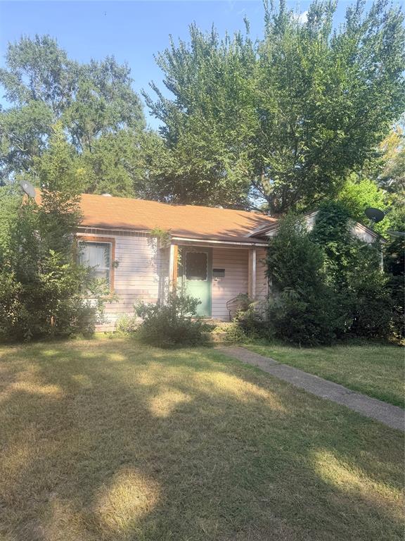 6201 Canal Boulevard Property Photo 1