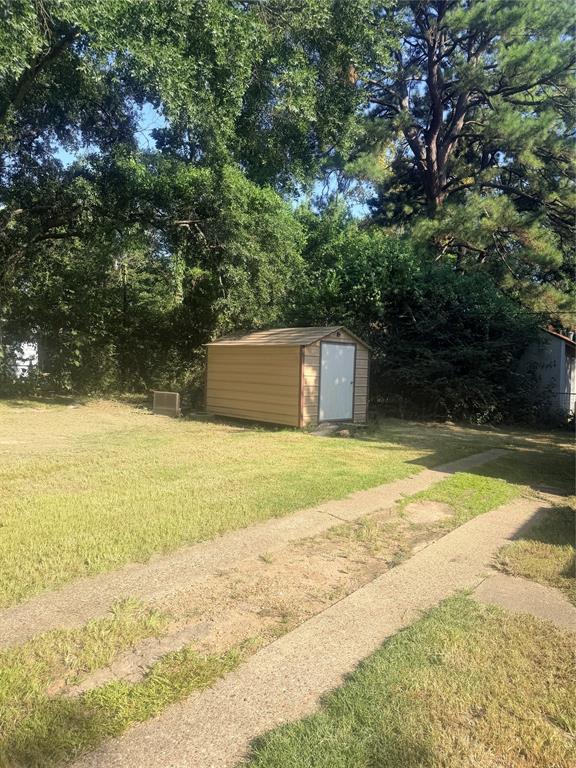 6201 Canal Boulevard Property Photo 3