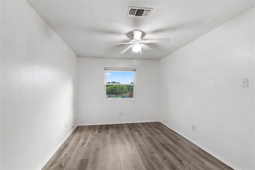 6301 Sydney Drive Property Photo 25
