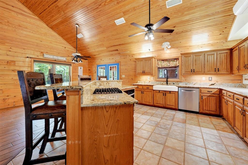 7223 Fm 2101 Property Photo 9