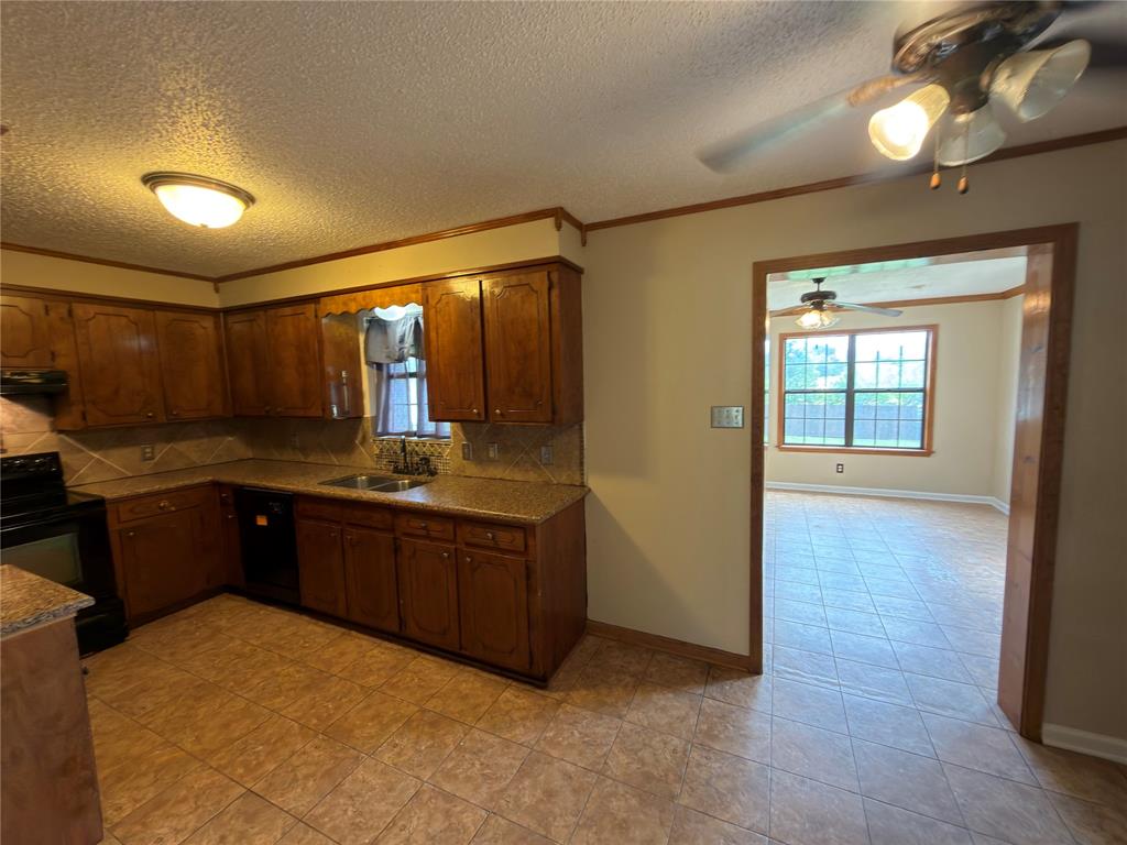 10359 Mcelroy Drive Property Photo 6