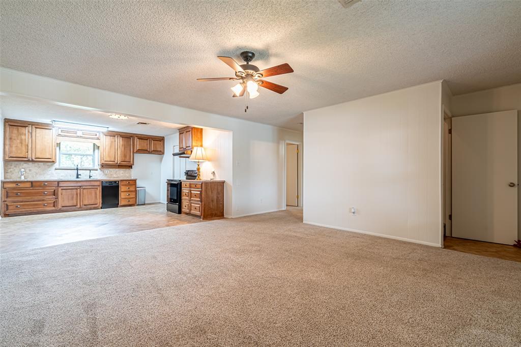 4620 E Holiday Estates Court Property Photo 8