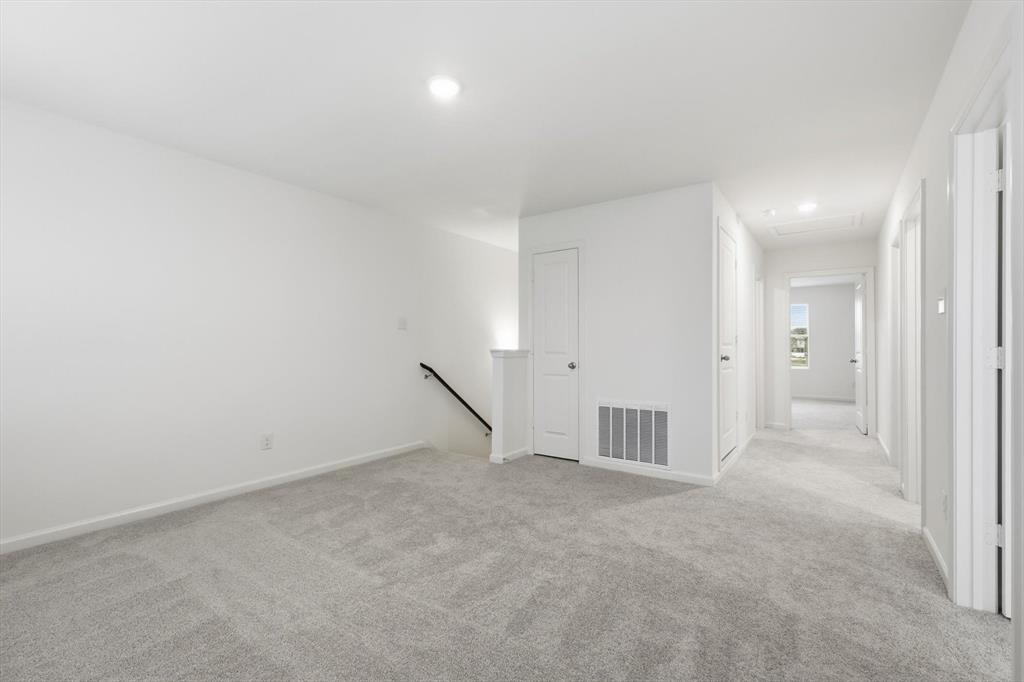 2106 Meadow Park Drive Property Photo 19