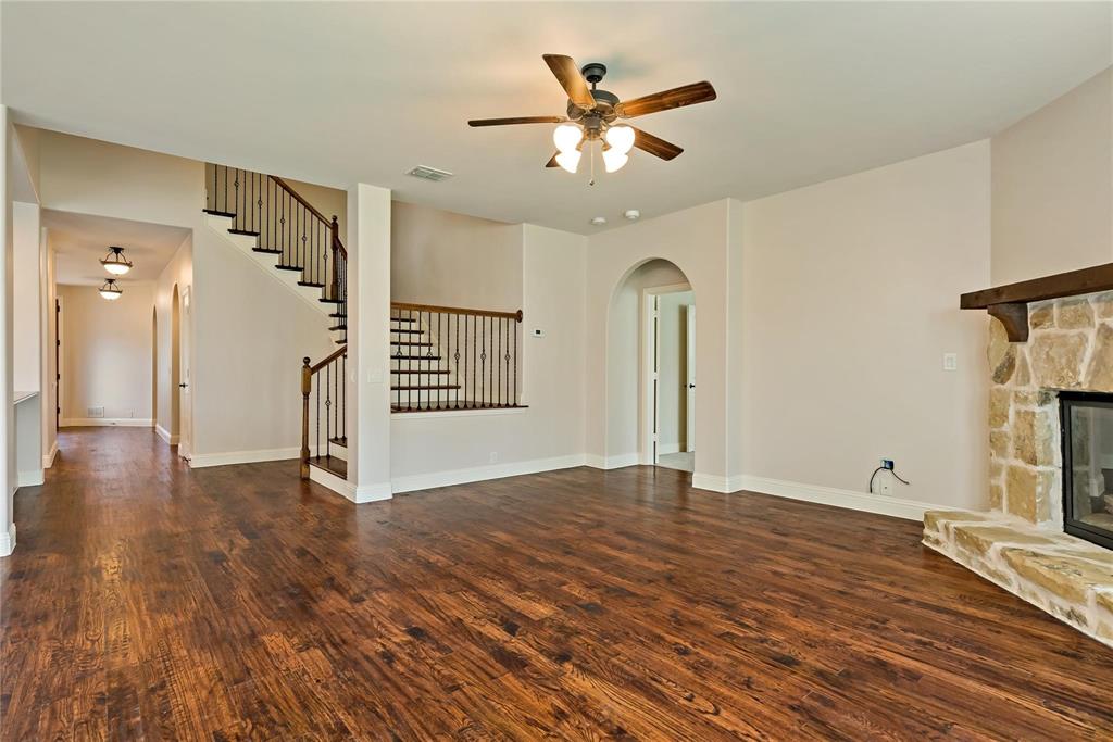 208 Gatwick Court Property Photo 5