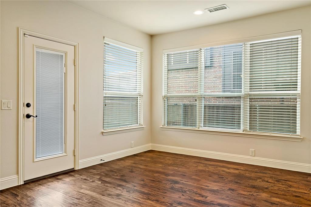 208 Gatwick Court Property Photo 11