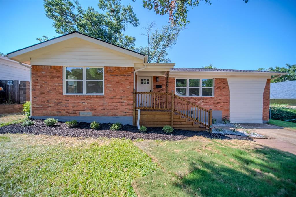 1140 Fair Oaks Drive Property Photo 1