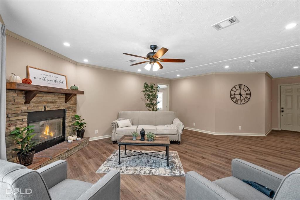 9590 Deren Property Photo 9