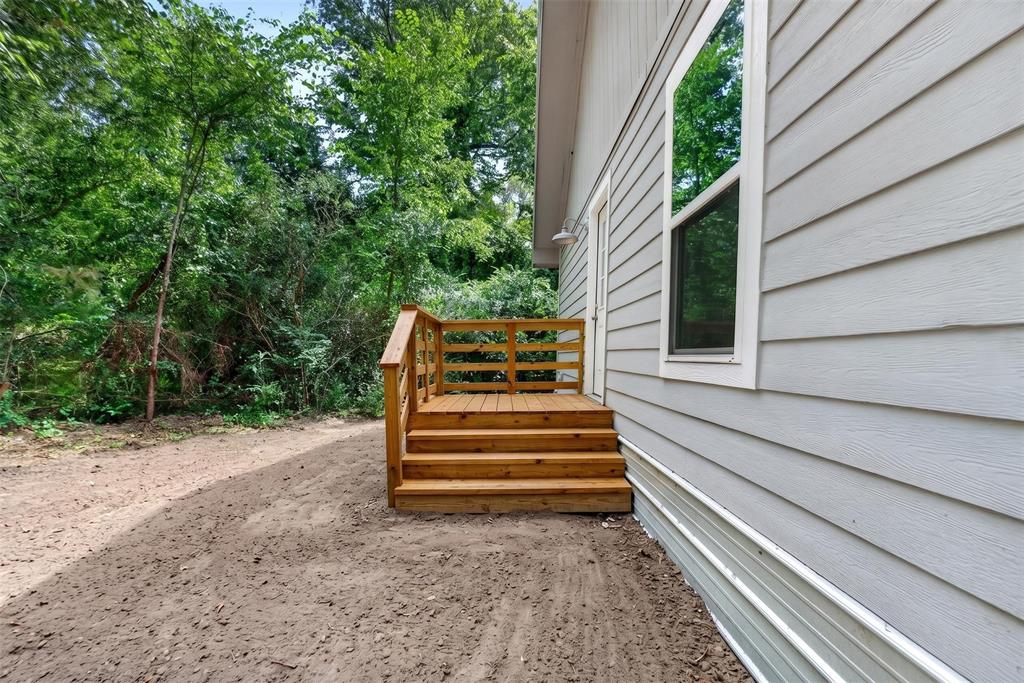 50 Fm 2890 Property Photo 6