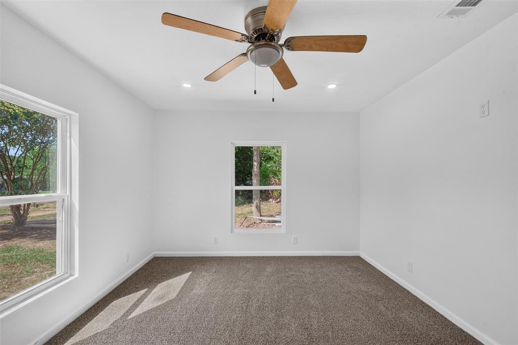 50 Fm 2890 Property Photo 9