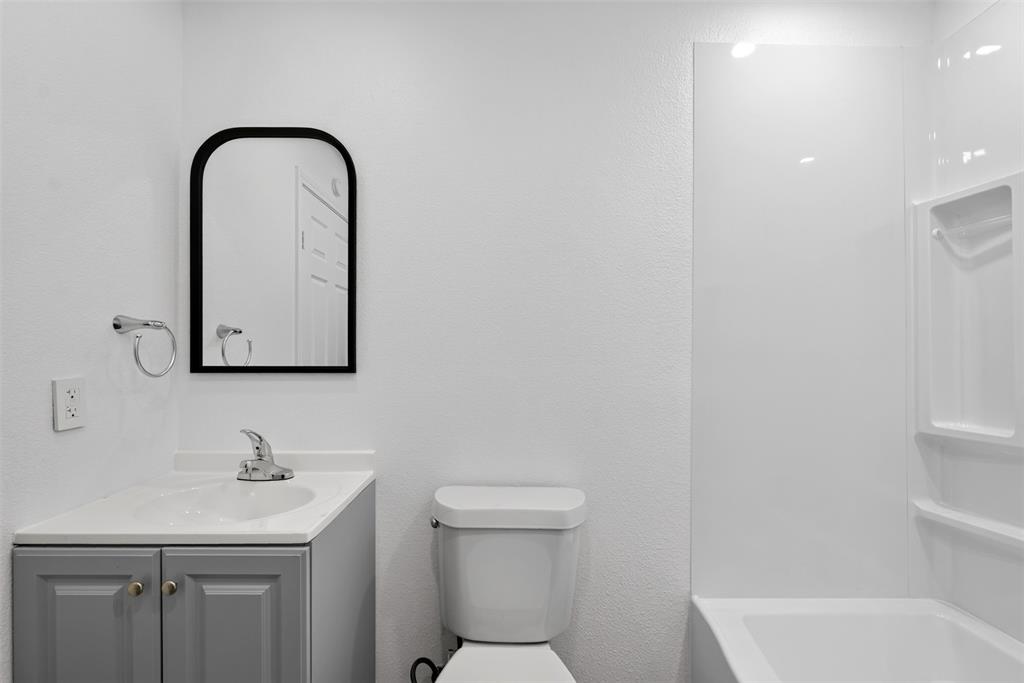 50 Fm 2890 Property Photo 28