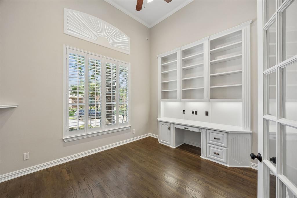 5342 Moss Glen Drive Property Photo 8