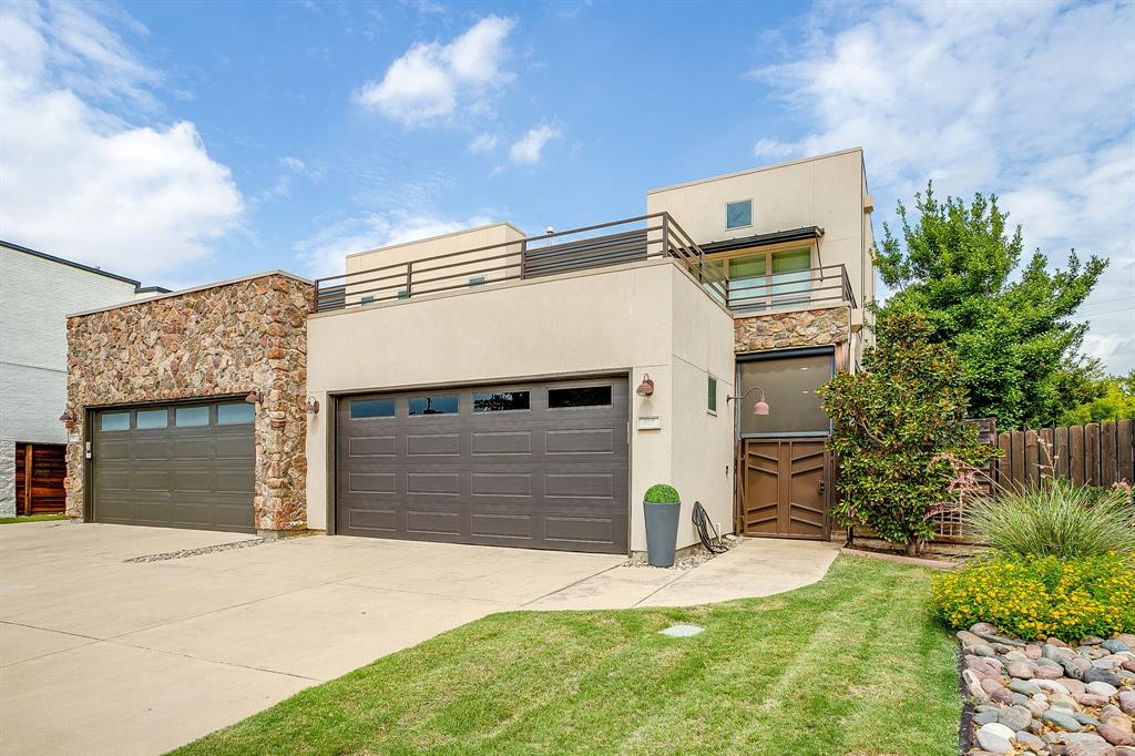 307 Templeton Drive Property Photo 1