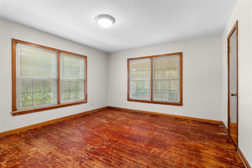 3325 Windsor Avenue Property Photo 16