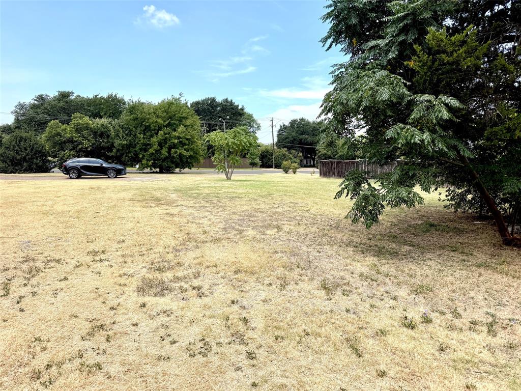 11430 Midway Road Property Photo 8