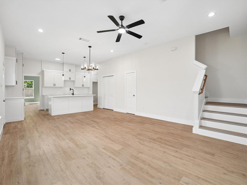 826 Stamps Avenue Property Photo 6