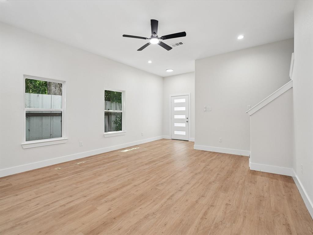 826 Stamps Avenue Property Photo 25