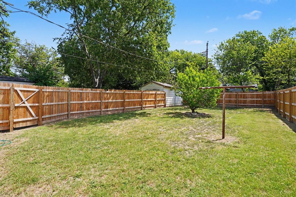 5009 Royal Drive Property Photo 15