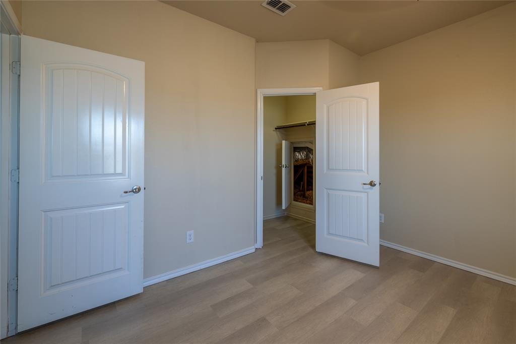 2813 Saddle Creek Drive Property Photo 14