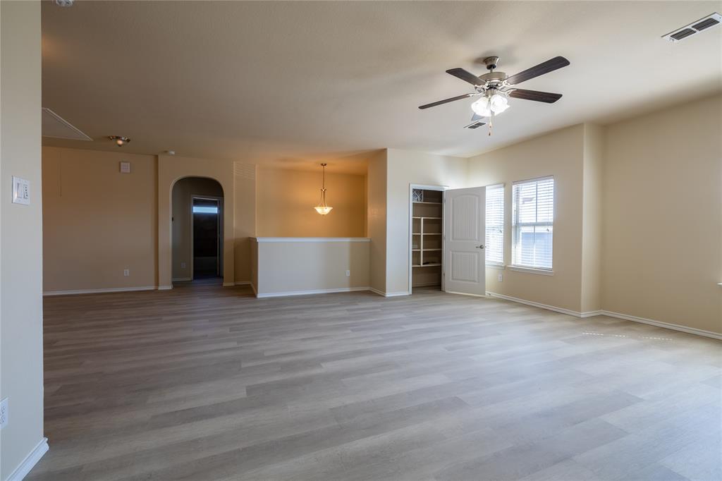 2813 Saddle Creek Drive Property Photo 22