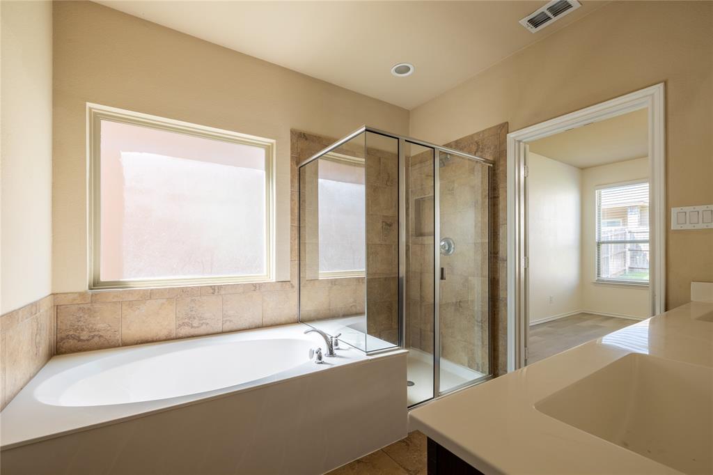 2813 Saddle Creek Drive Property Photo 28