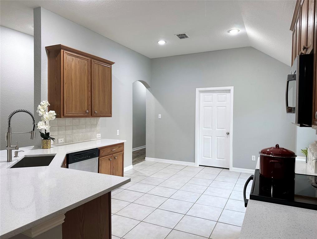 1351 Clearwater Drive Property Photo 3