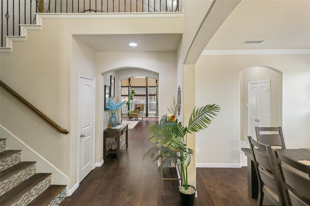 105 Parkside Drive Property Photo 1