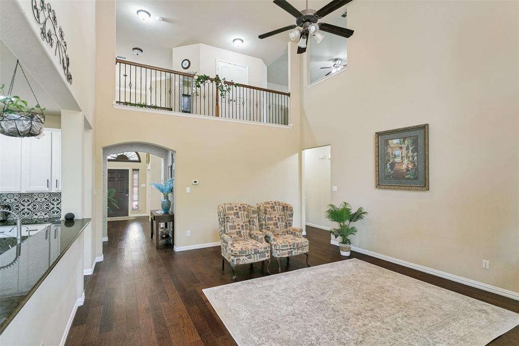 105 Parkside Drive Property Photo 4