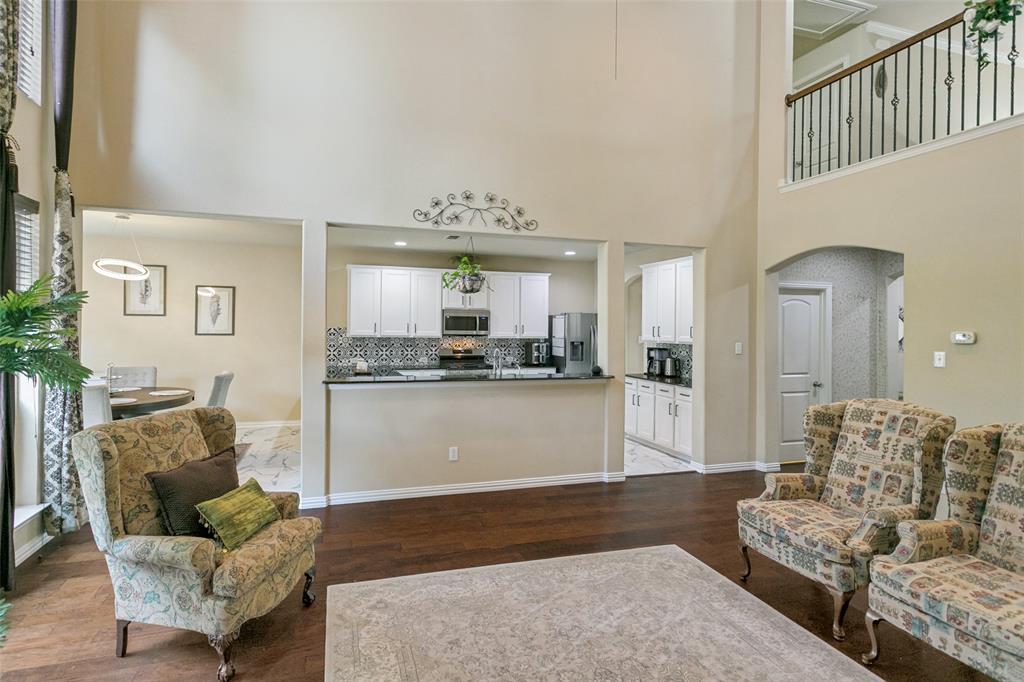 105 Parkside Drive Property Photo 8