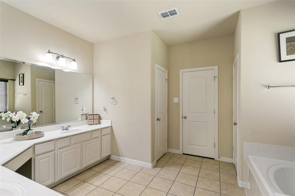 105 Parkside Drive Property Photo 17