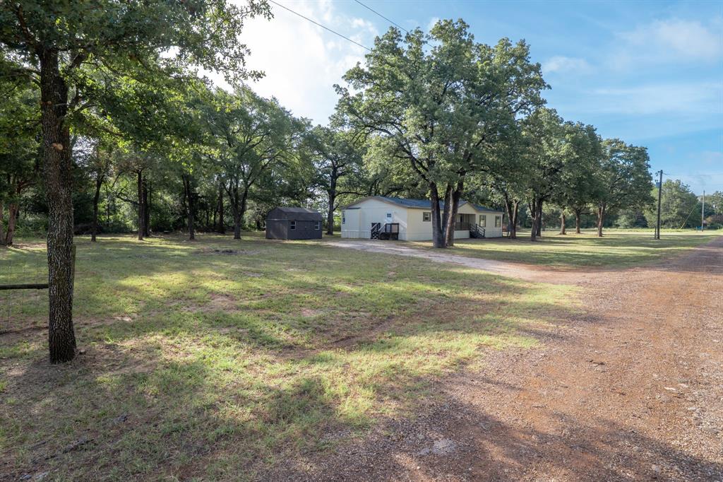 151 Private Road 958 Property Photo 4