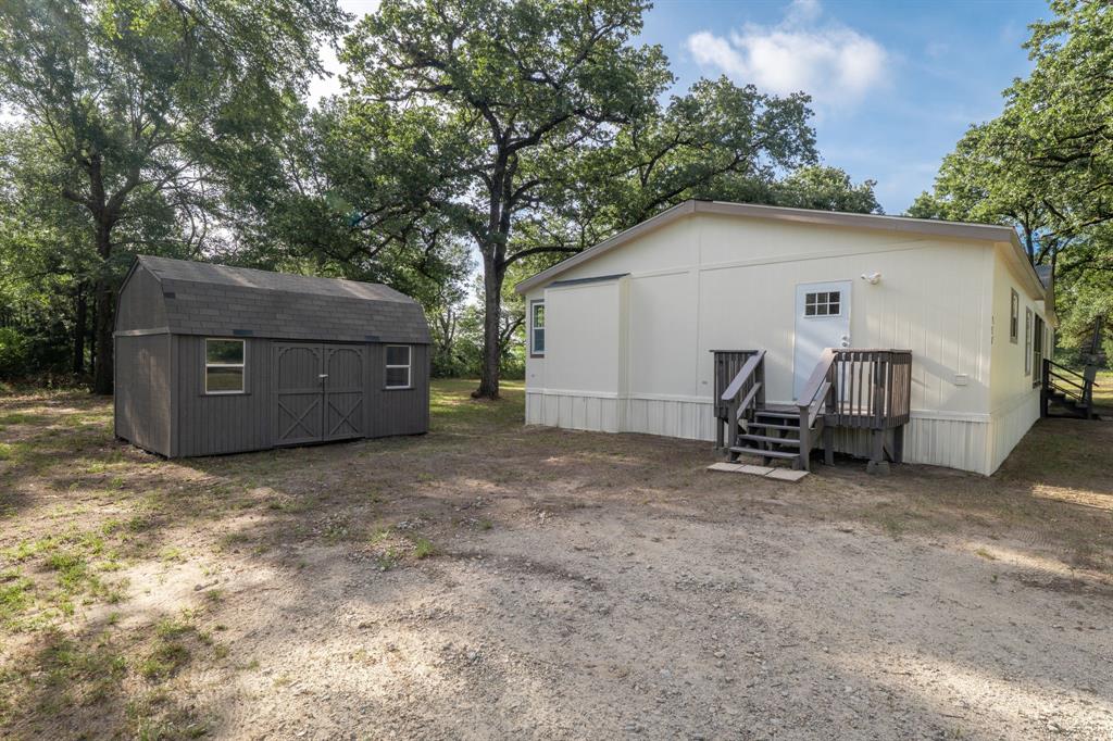 151 Private Road 958 Property Photo 5