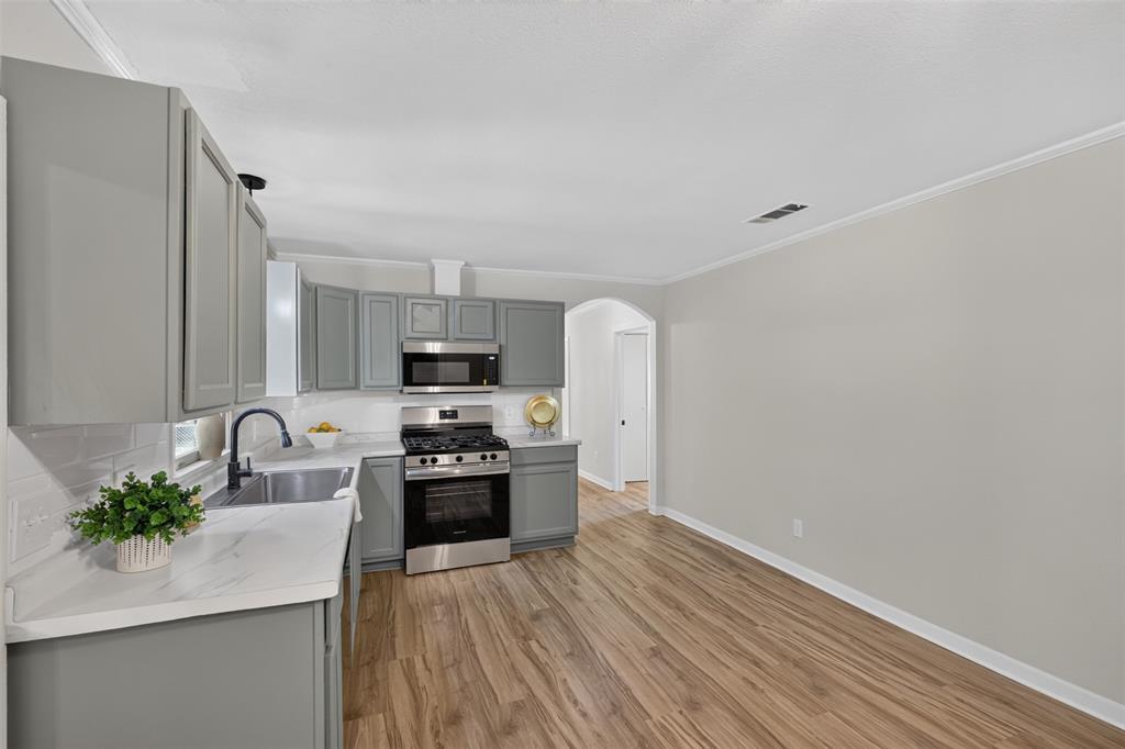 8122 Roosevelt Drive Property Photo 17