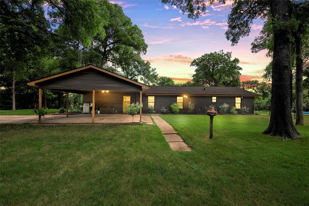 232 Pr 3666 Property Photo 1