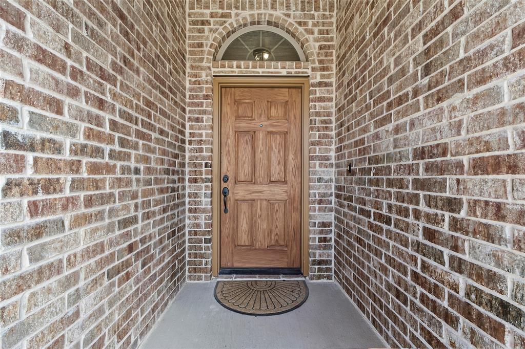 915 Sage Meadow Drive Property Photo 6