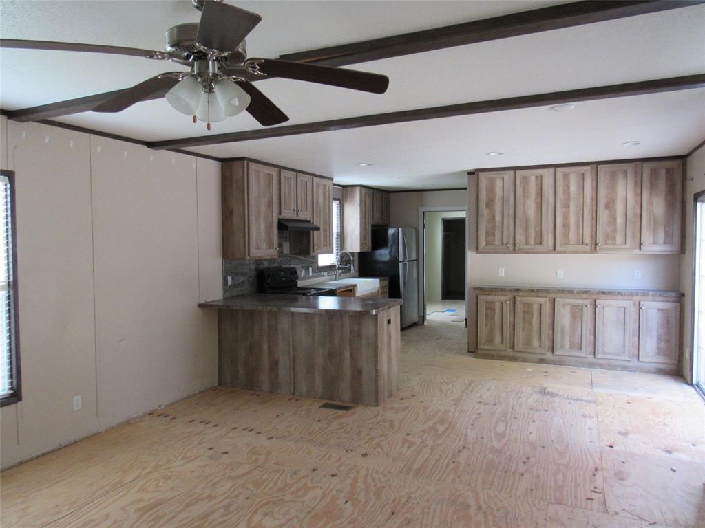 144 9th Street Property Photo 4