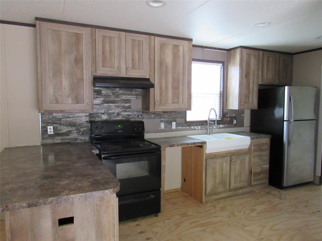 144 9th Street Property Photo 5