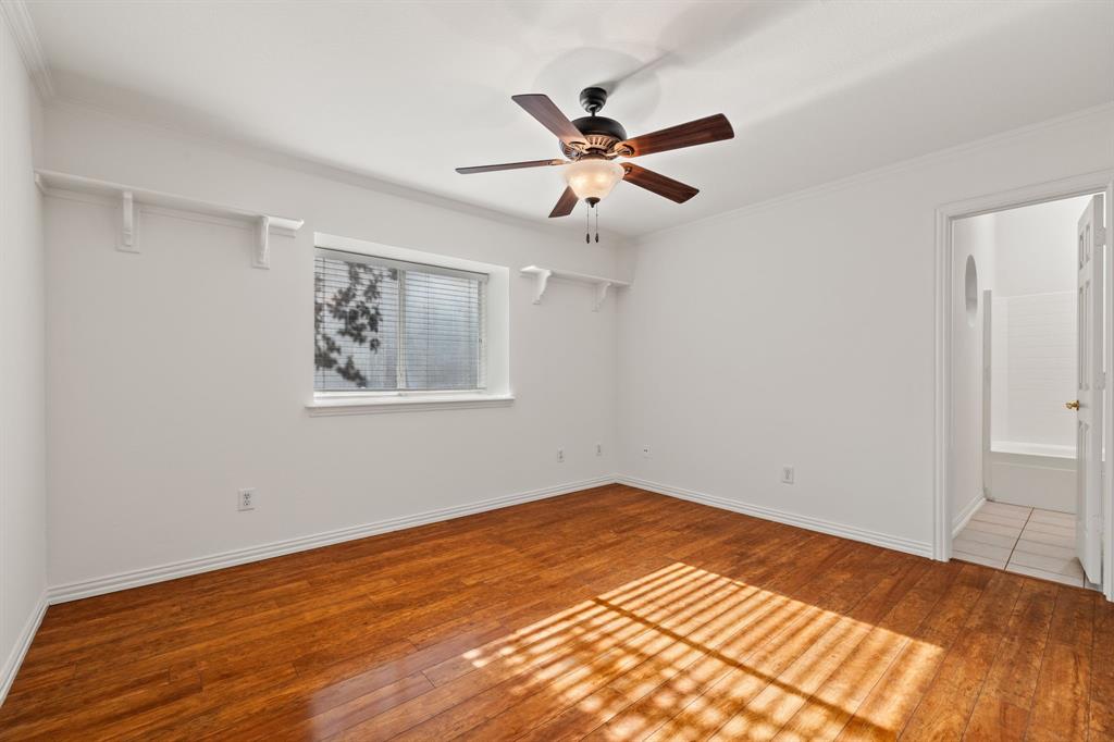 4909 Lakewood Drive Property Photo 18