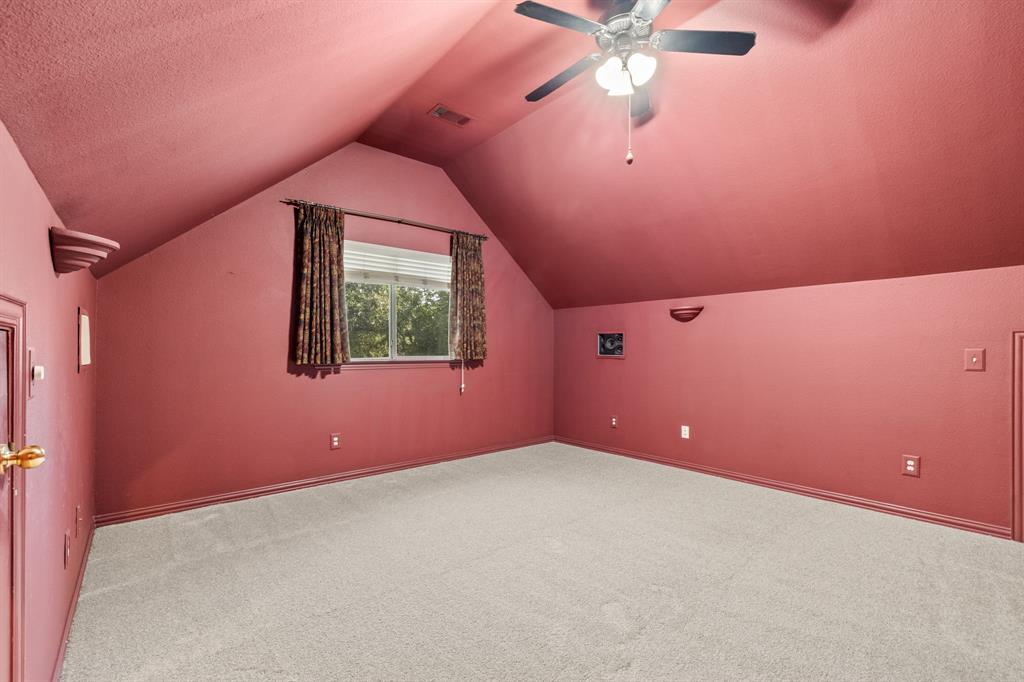 4909 Lakewood Drive Property Photo 27