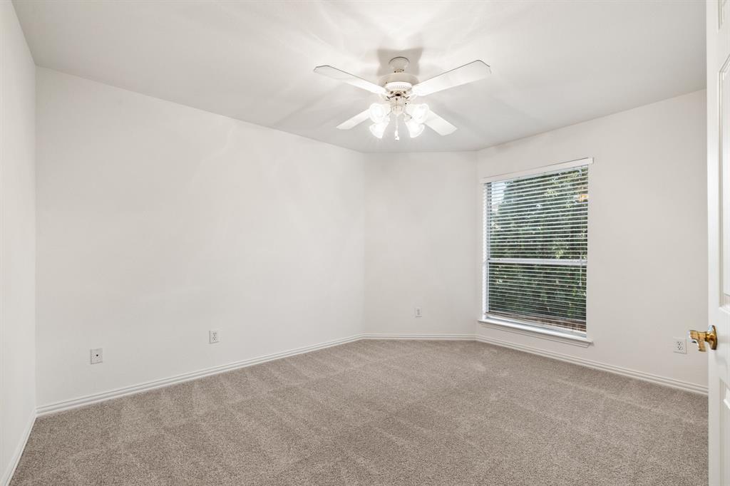 4909 Lakewood Drive Property Photo 30